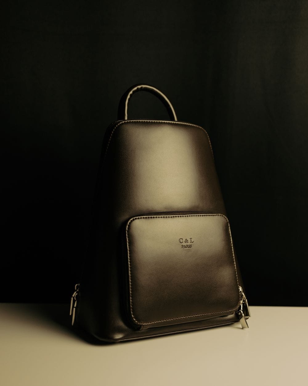 Mochila de Couro Slim — Preto